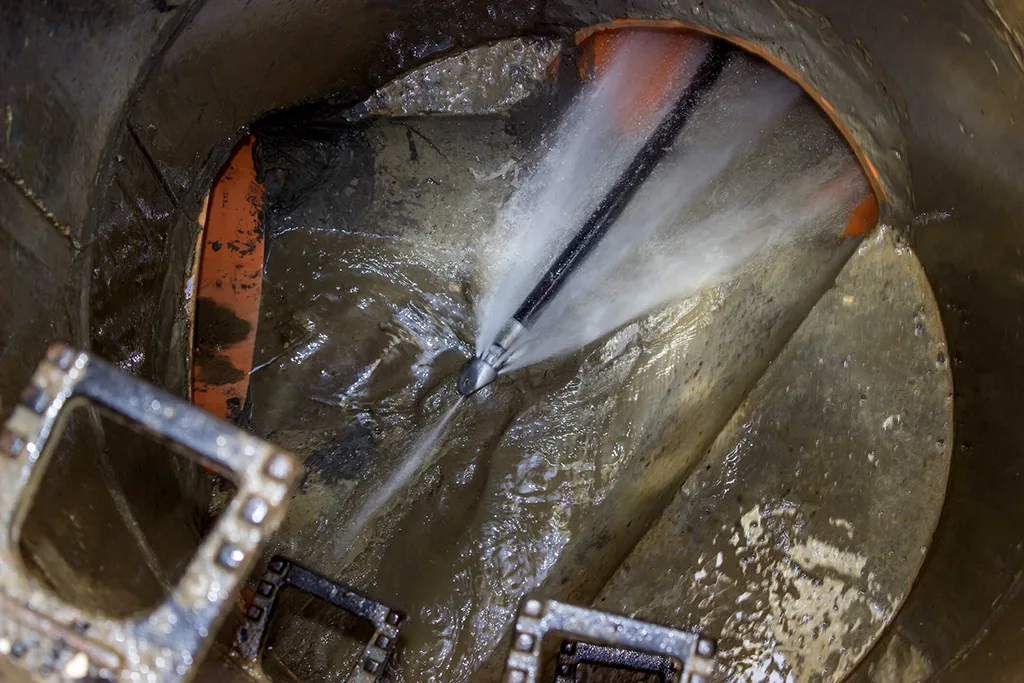 High-Pressure-Drain-Jetting (1)